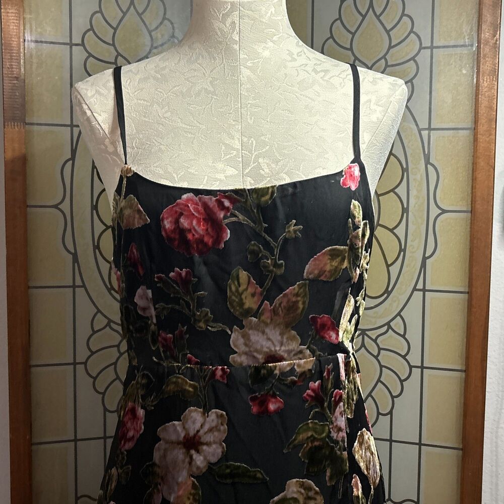 Olia Adjustable Strap Velvet Floral Burnout Whimsigoth Fairy Maxi Dress Size M - Picture 5 of 16